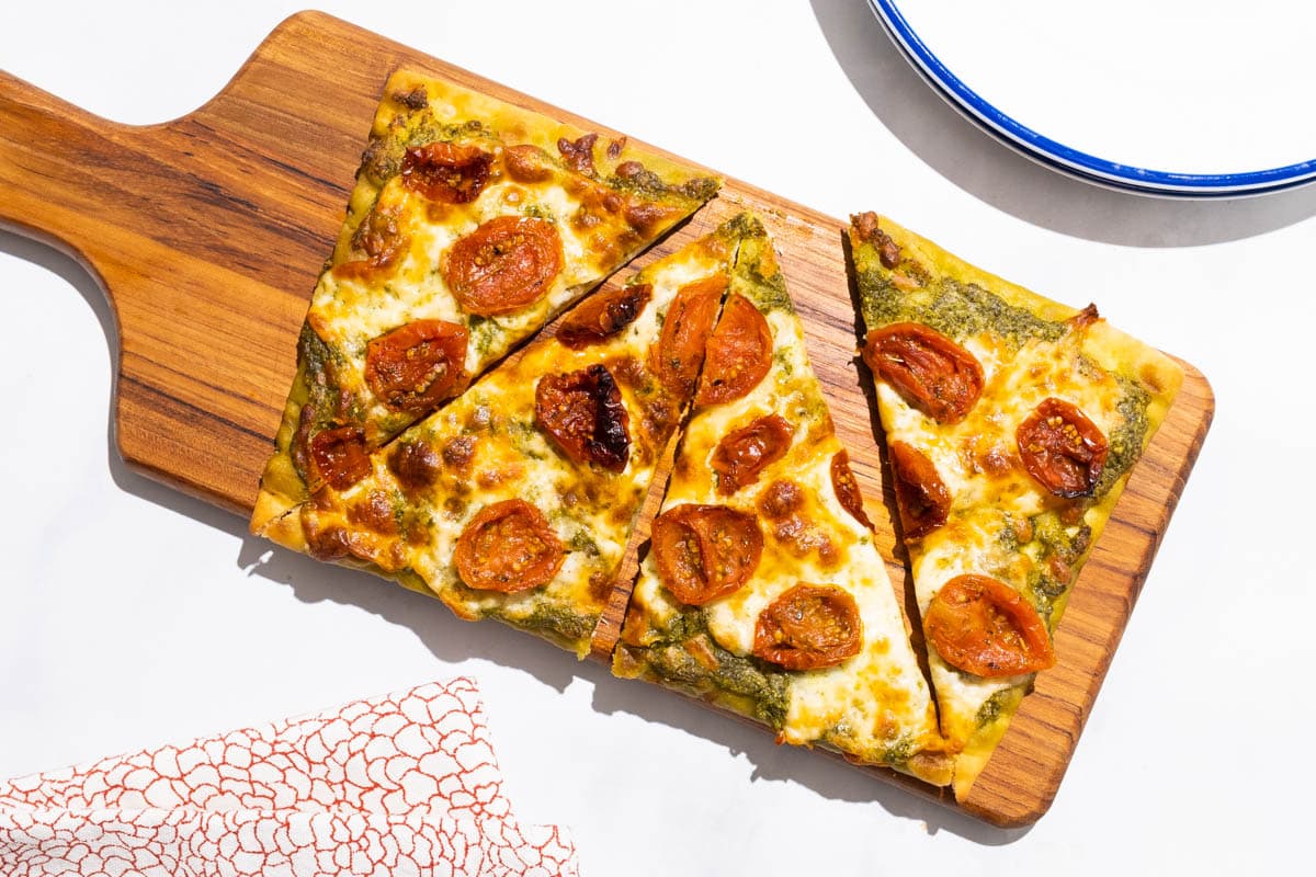 Pesto Roasted Tomato Flatbread